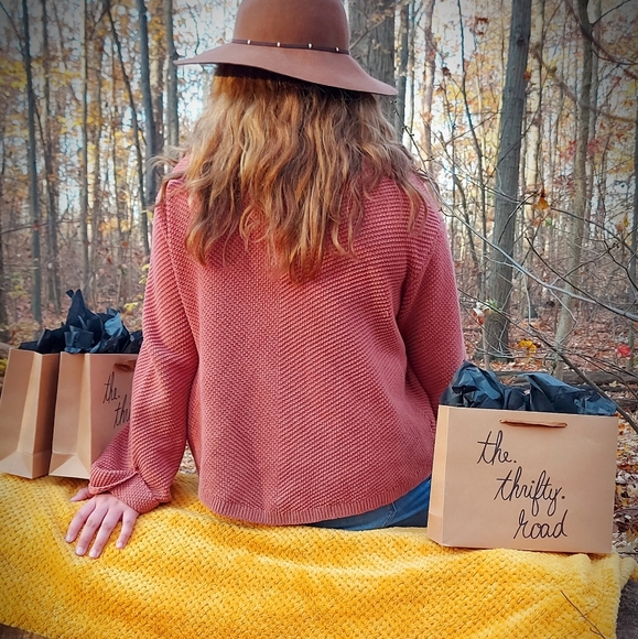 Meet your Posher, Rosemary - Picture 2 of 2